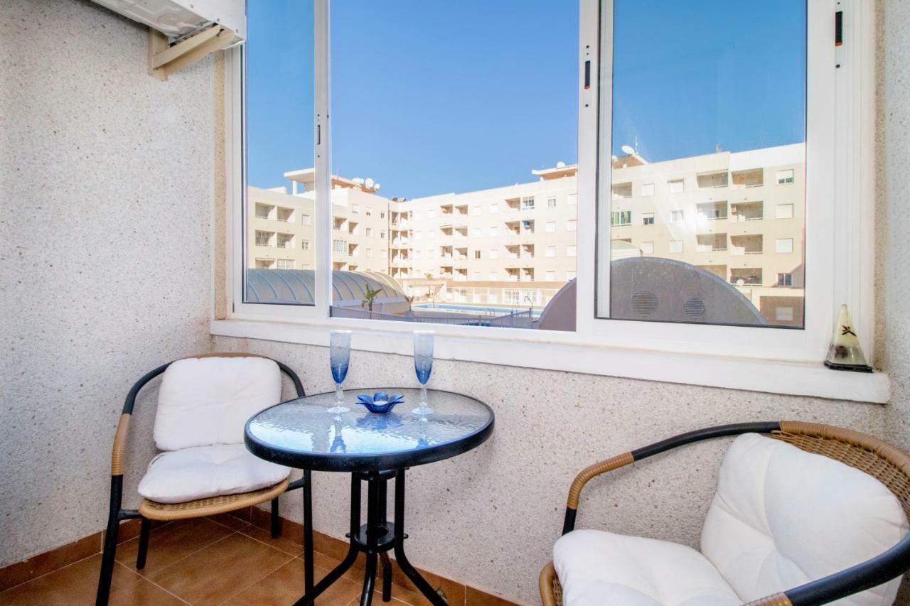 Apartment Tomillo ตอร์เรเวียคา ภายนอก รูปภาพ